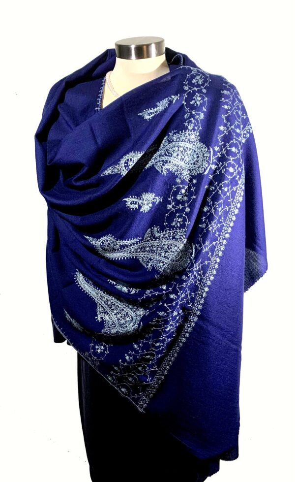 NAVY BLUE SCARF WITH SOZNI BORDER