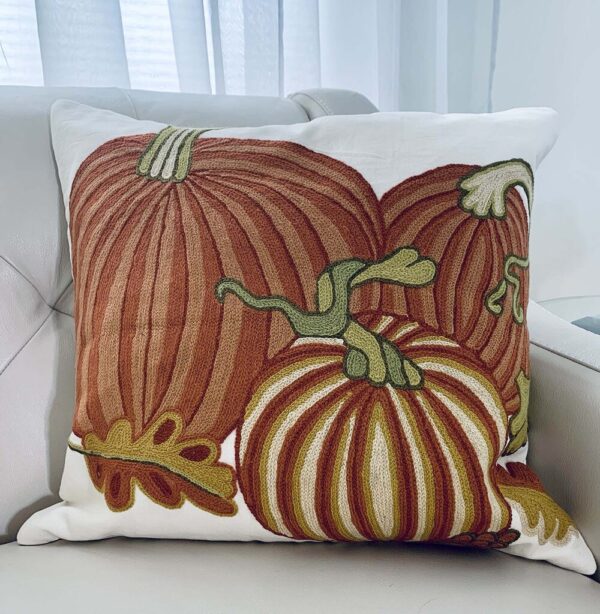 PUMPKIN PARADISE - CREWEL EMBROIDERED PILLOW - Image 4