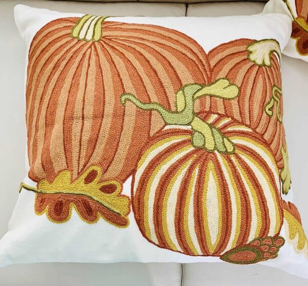PUMPKIN PARADISE - CREWEL EMBROIDERED PILLOW
