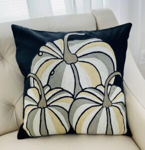 PUMPKIN NOSTALGIA- CREWEL EMBROIDERED PILLOW COVER