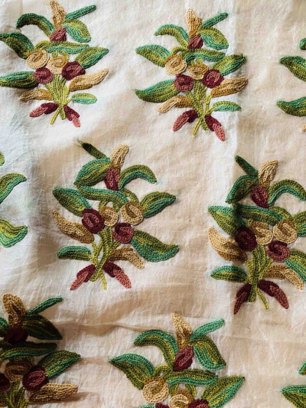 FLORAL PATTERN ON ORGANZA - Image 2